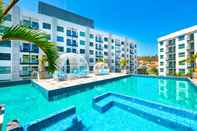 Swimming Pool Arcadia Beach Resort Pattaya
