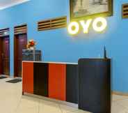 Lobby 6 Super OYO 356 Titipapan Residence