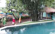 Swimming Pool 4 Ozora Tiying Tutul Hostel @Canggu