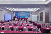 ห้องประชุม Front One Hotel Tulungagung