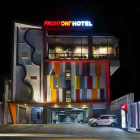 Exterior / Building 1 Front One Hotel Tulungagung, Hotel Tulungagung