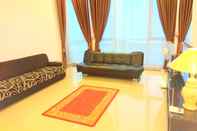 Ruang Umum Full House 3 Bedroom at Fams Homestay by FH Stay