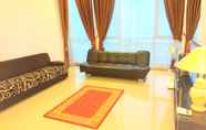 Common Space 4 Full House 3 Bedroom at Fams Homestay by FH Stay