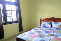 Kamar Tidur Full House 3 Bedroom at Punai Homestay by FH Stay