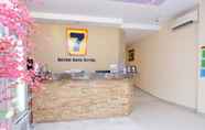 Lobi 4 Super OYO 635 Seven Days Hotel