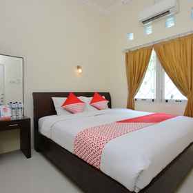 OYO 722 Uno Guesthouse 1, Hotel STIE Mahardhika