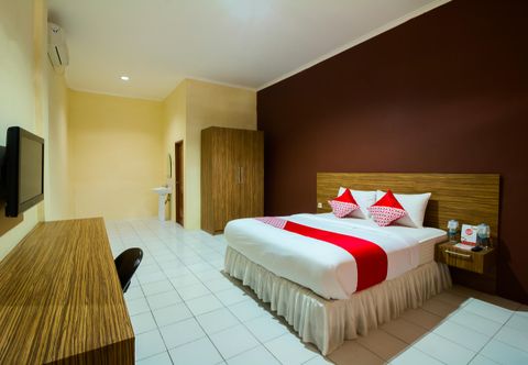 ห้องนอน OYO 688 Grand Pakidulan Hotel