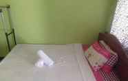 Kamar Tidur 3 Aduas Inn