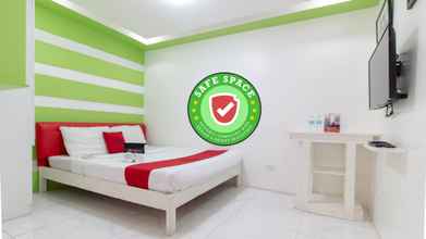 Luar Bangunan RedDoorz @ DBuilders Rooms Lower Bicutan