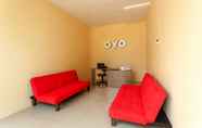 Lobi 3 Super OYO 588 Richmond Guest House