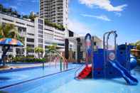 Swimming Pool Hotel Pen Mutiara