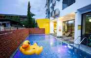 สระว่ายน้ำ 3 Sleep Mai? Lifestyle Hotel Thapae Chiang Mai Old City - SHA Extra Plus+