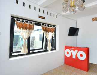 Lobi 2 OYO 634 Elga Sastro Inn Syariah