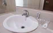 In-room Bathroom 6 Apatel U Residence 1 Lt. 10 Unit 1007