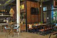 Bar, Kafe dan Lounge Whereder Poshtel Udonthani