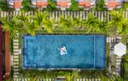 Kolam Renang 5 Blu Marine Hua Hin Resort and Villas 
