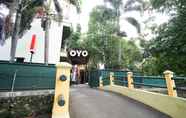 Bangunan 2 OYO 771 Kembang Kuning Residence Syariah