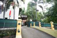 Exterior OYO 771 Kembang Kuning Residence Syariah