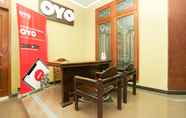 Lobi 7 OYO 771 Kembang Kuning Residence Syariah