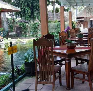 Lobby 2 The Kartipah Hotel