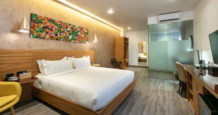 Kamar Tidur SureStay Plus Hotel by Best Western AC LUXE Angeles City