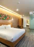 BEDROOM SureStay Plus Hotel by Best Western AC LUXE Angeles City