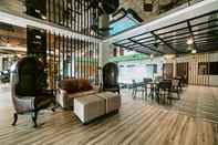Lobby SureStay Plus Hotel by Best Western AC LUXE Angeles City