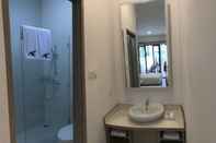 Toilet Kamar Norton Homestay 