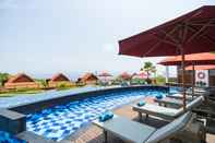 Hồ bơi Star Semabu Resort 