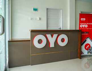 Lobby 2 OYO 721 Sulaiman Residence Syariah