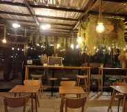 Bar, Kafe, dan Lounge 5 Bamboo Grove Chiangmai