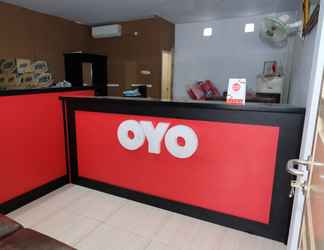 Lobby 2 SUPER OYO 811 Mars Kost Syariah