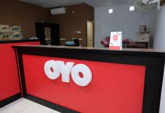Lobby 4 SUPER OYO 811 Mars Kost Syariah
