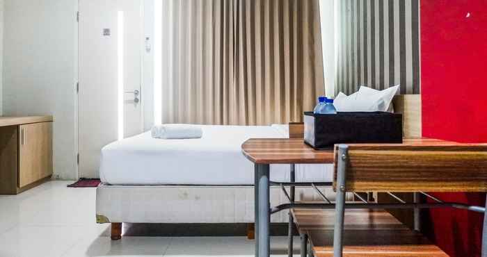 Bilik Tidur Spacious Studio Room at The Square Apartment by Travelio