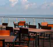 Quầy bar, cafe và phòng lounge 7 Hompton by the Beach Penang