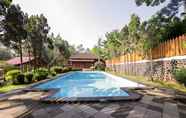 Swimming Pool 2 New Panjang Jiwo Syariah Resort