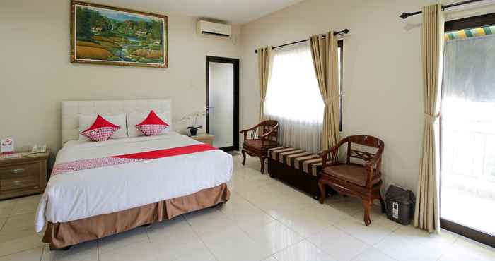 Bedroom OYO 734 Tuban Torres Accomodation