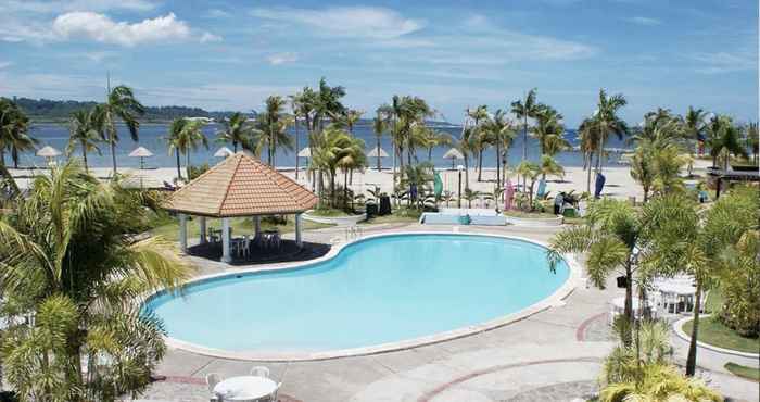 Swimming Pool Vista Marina Hotel and Resort