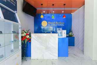 Lobi 4 Hotel Berlian International