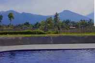 Swimming Pool Pondok Indah Bungalow Tetebatu