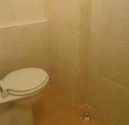 Toilet Kamar 5 Melissa's @ Gading Nias Residence Studio