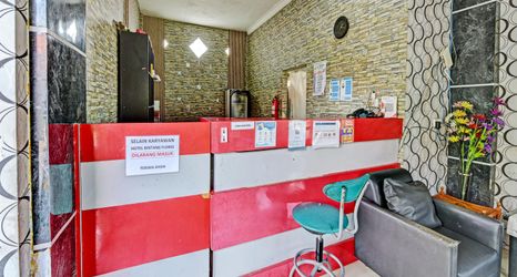 Lobby 2 SPOT ON 91376 Hotel Bintang Flores