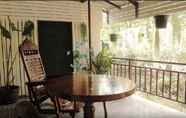 Common Space 5 Amphawa Ploy Nam Homestay