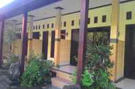 Bên ngoài Tunjung Sari Homestay