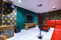 Bar, Cafe and Lounge Oriental Residence Pasar Baru