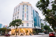 Bên ngoài Spring Hotel Hanoi