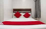 Kamar Tidur 2 OYO 165 Circle-b Apartelle & Suites