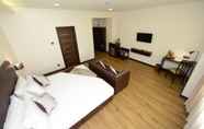 Bedroom 3 Hotel Lexus