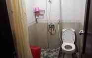 In-room Bathroom 7 Villa GIRI KEMBANG