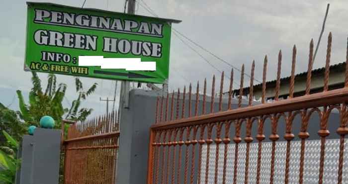 Luar Bangunan Penginapan Green House Bangka